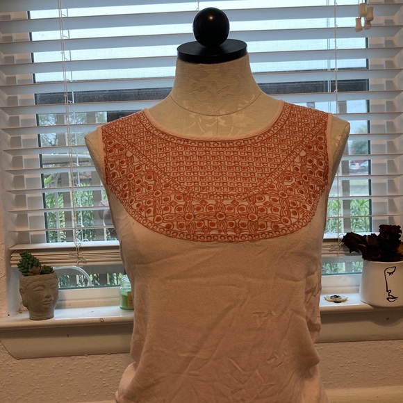 Detailed blouse - Picture 2 of 2